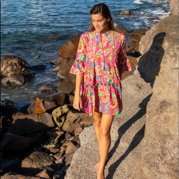 TAJ by Sabrina Crippa Dresses & Skirts - Beautiful vibrant summer dress